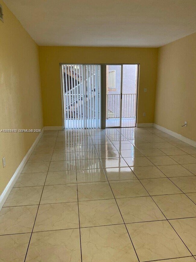 Photo - 15221 SW 80th St Unidad 505