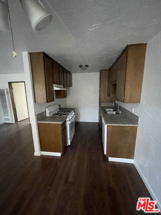 Photo - 735 W Milford St