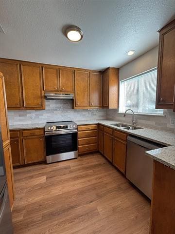 Photo - 702 Matthews Ct House