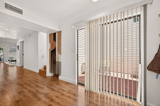 Photo - 1422 Chardonnay Dr