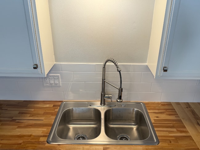 Photo - 2 Cambridge Lane Unit 15