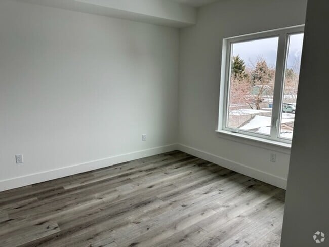 Building Photo - 1515 Alder Ct Unit 1515 Alder Ct 3B Rental