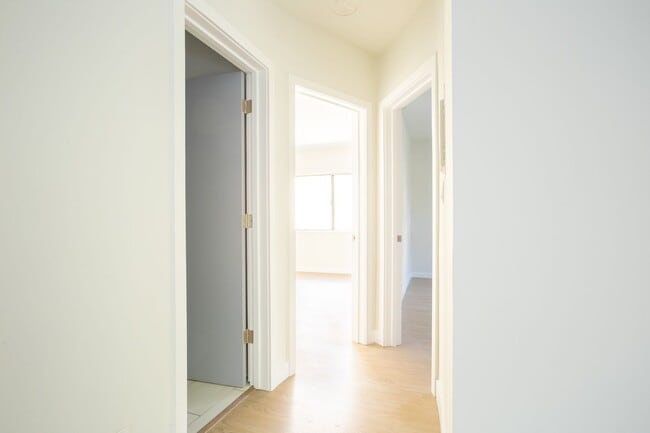 Photo - 1811 Tamarind Apartments