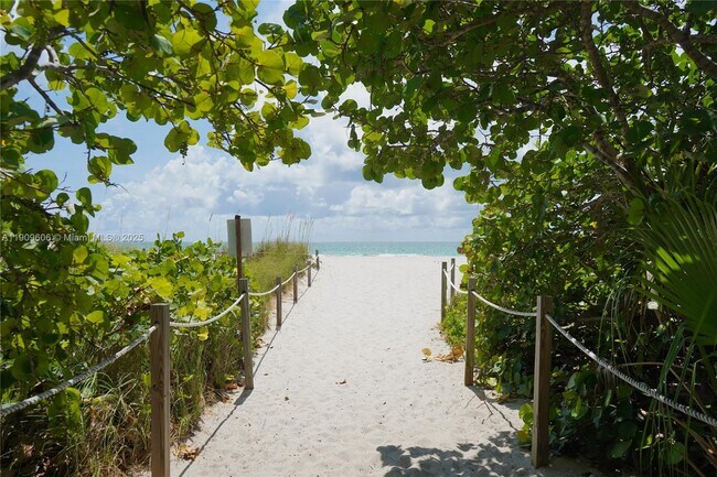 Photo - 5701 Collins Ave Unit 417