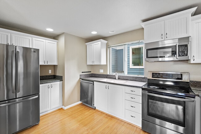 Building Photo - 8619 Delridge Way SW Rental