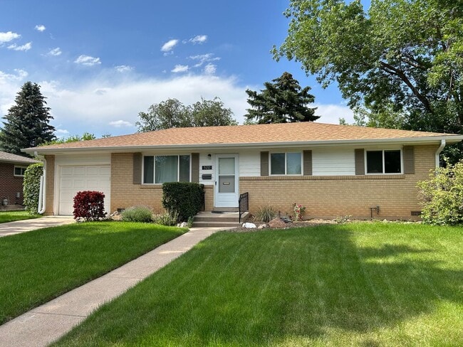 Building Photo - Beautifully Renovated 3-Bedroom Home | Reduced Rent