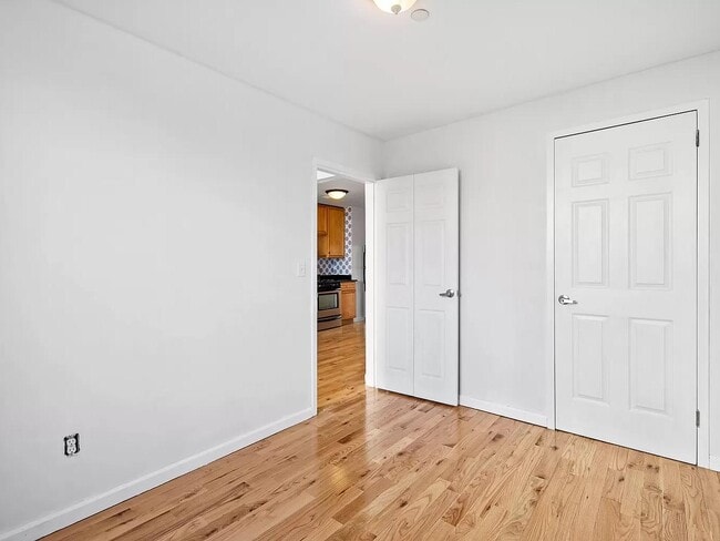 Photo - 93 Wyckoff Ave Unit 2C