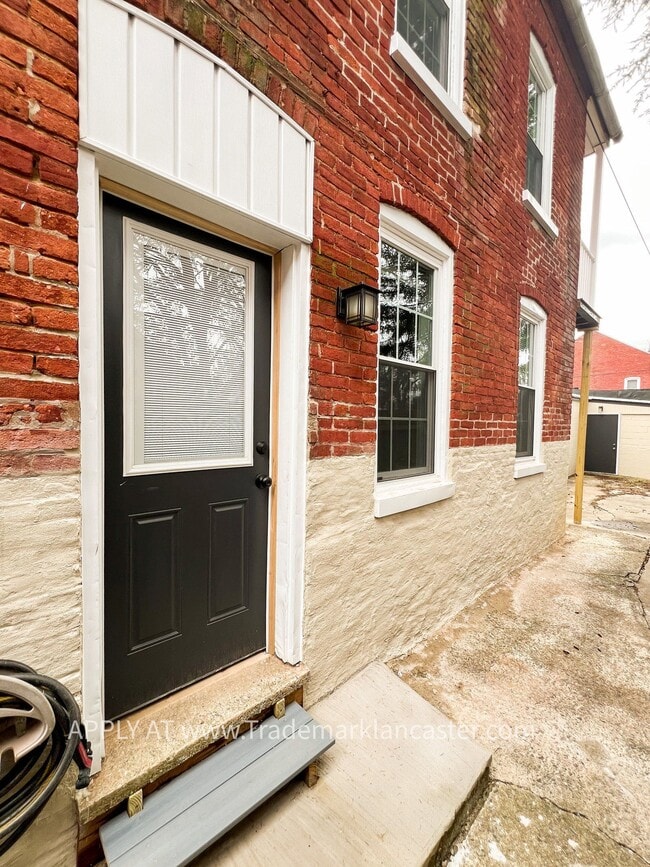 Photo - 432 W Lemon St Unit 3