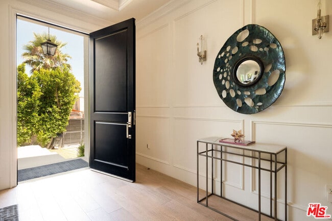 Photo - 531 N Stanley Ave