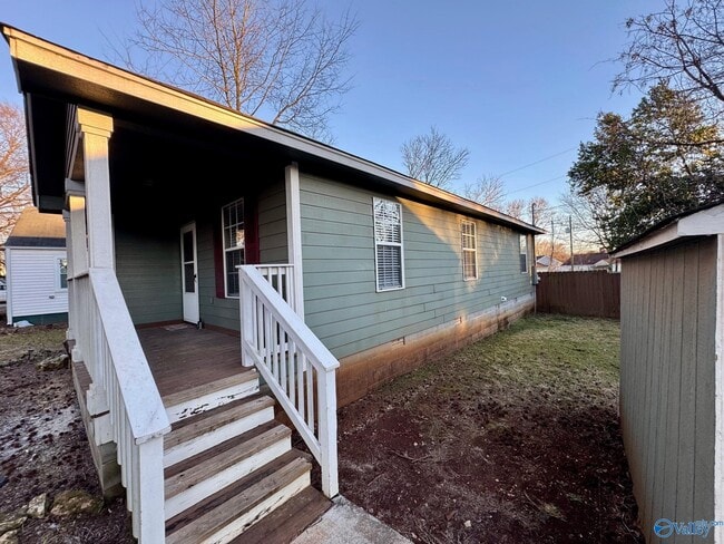 Photo - 4013 Pine Ave SW