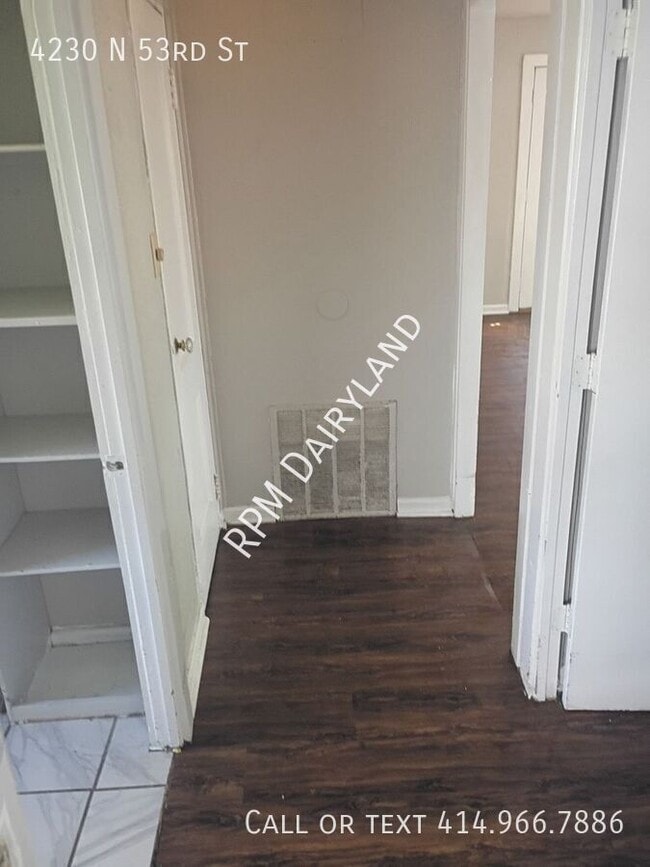 Photo - 4230 N 53rd St
