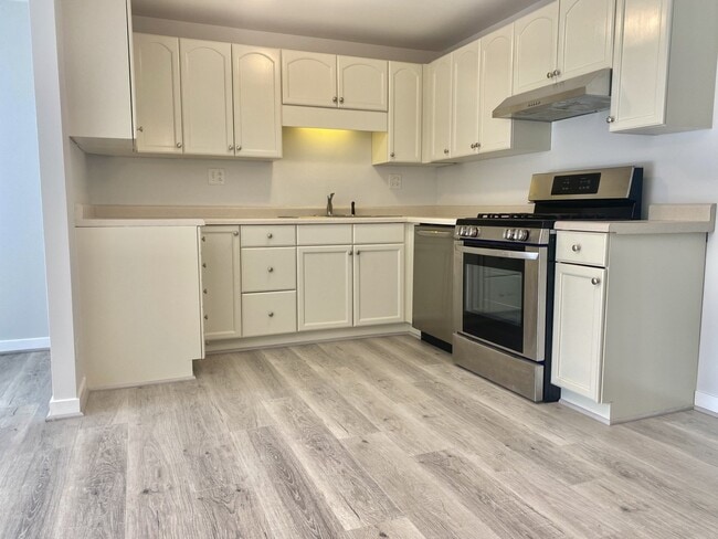 Photo - 214 Barcliffe Ln Unit 214