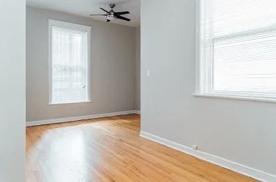 Photo - 10 W Chestnut St