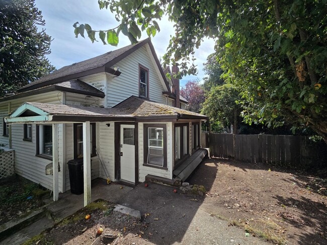 125 S Cambrian Ave