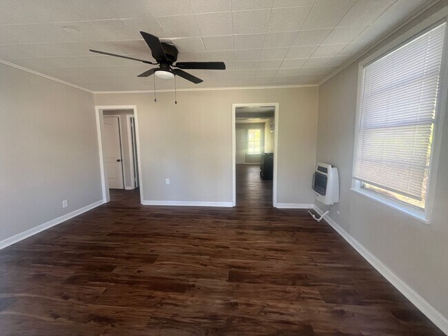 Photo - Freshly remodled 3 BR 1 Bath home