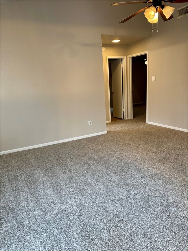 Photo - 7806 Gatehouse Dr