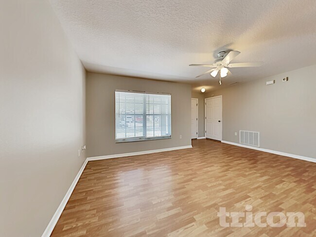 Photo - 10211 Summerview Cir