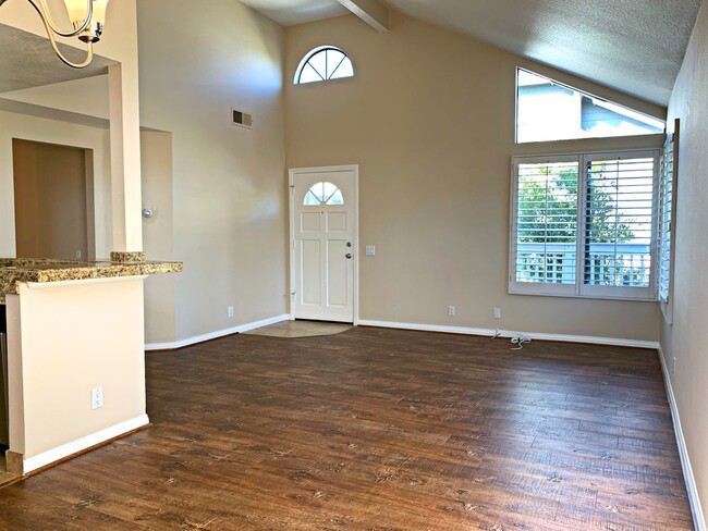 Photo - For Lease – Beautiful 2 Bed, 2 Bath Condo in Northwood Horizon | $3,195/month