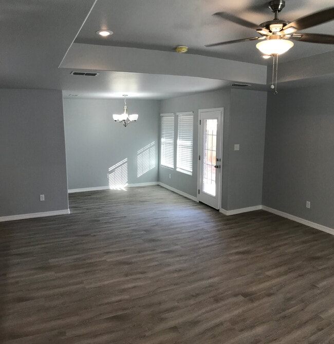 Photo - Wonderful 3 Bed 2 Bath in Willow Bend! Apartamento