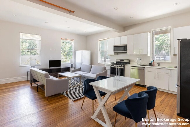 Photo - 89 Cedar St Unit 2