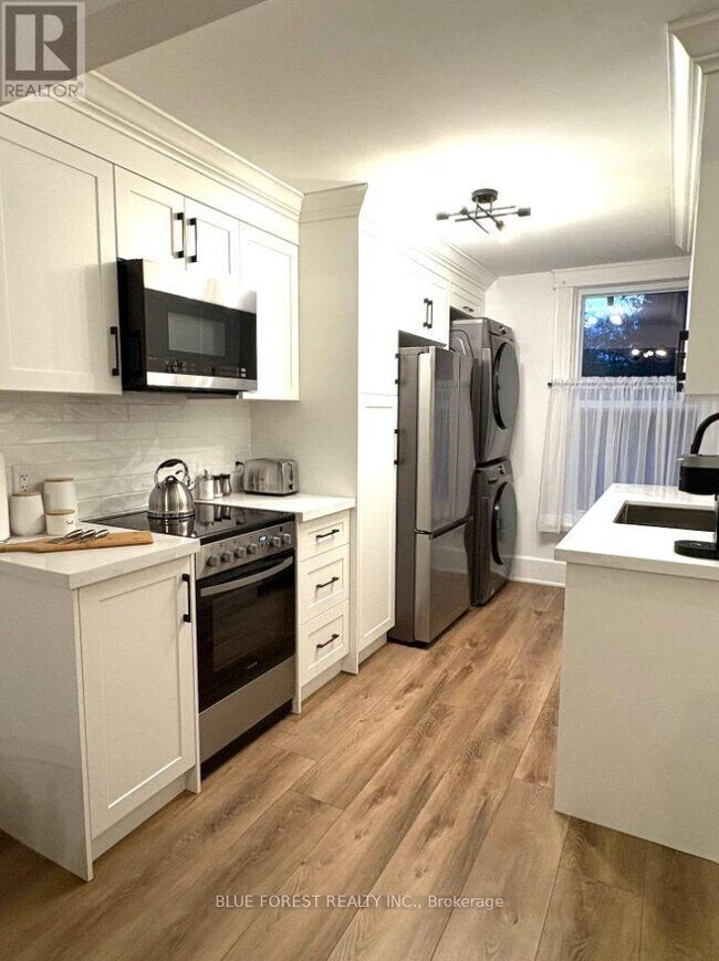 Photo - 77 Cartwright St Unit 2