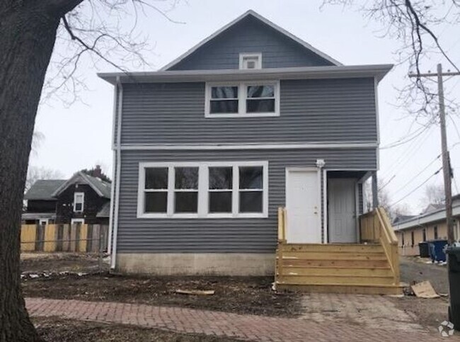 Building Photo - 406 W Main St Unit 2 Rental