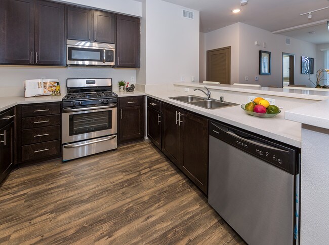 Photo - Thirty-Three North