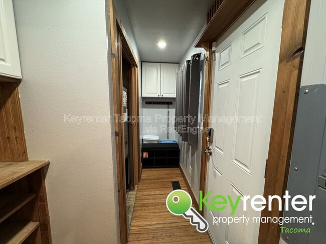 Photo - 356 7th St SE