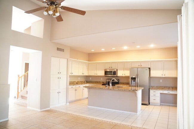 Photo - Beautiful Chandler Rental Dobson & Ray