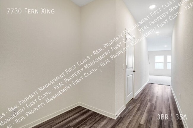 Photo - 7730 Fern Xing