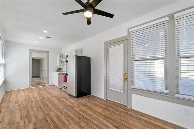 Photo - 422 N Woods St