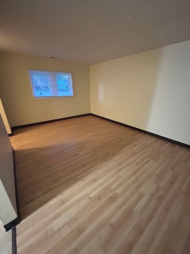 Photo - East Side Duplex 2 BDRM