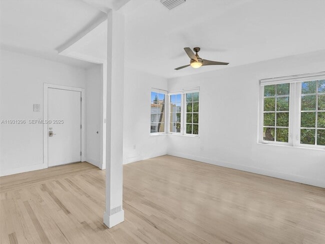 Photo - 1009 Meridian Ave Unit 16