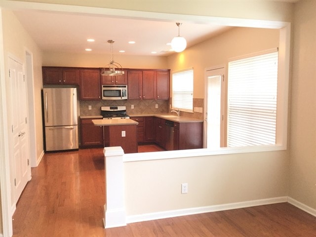 Photo - 10820 River Oaks Dr NW