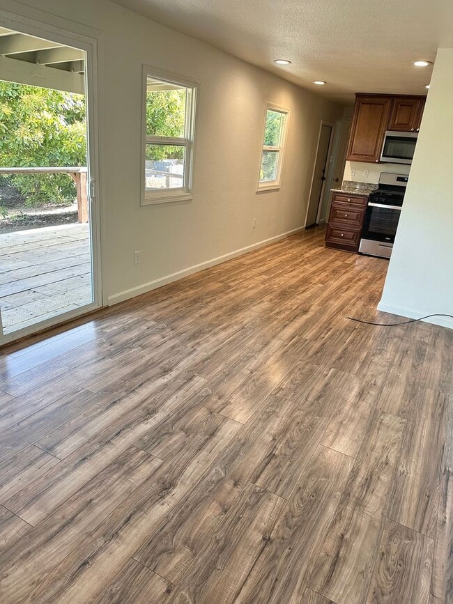 Photo - Beautiful 2 Bedroom 1 Bath Single Family Home Available 04/06/26