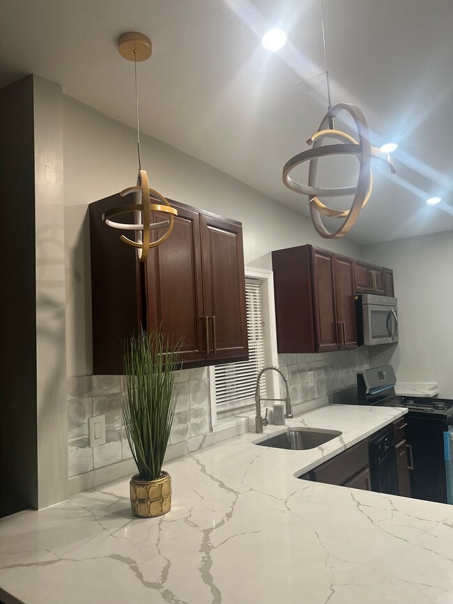 Photo - 4911 W Girard Ave