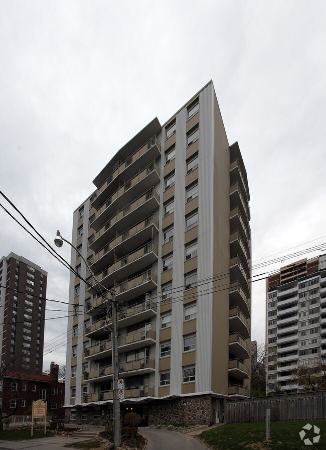 Photo - Bloor Yonge Tower