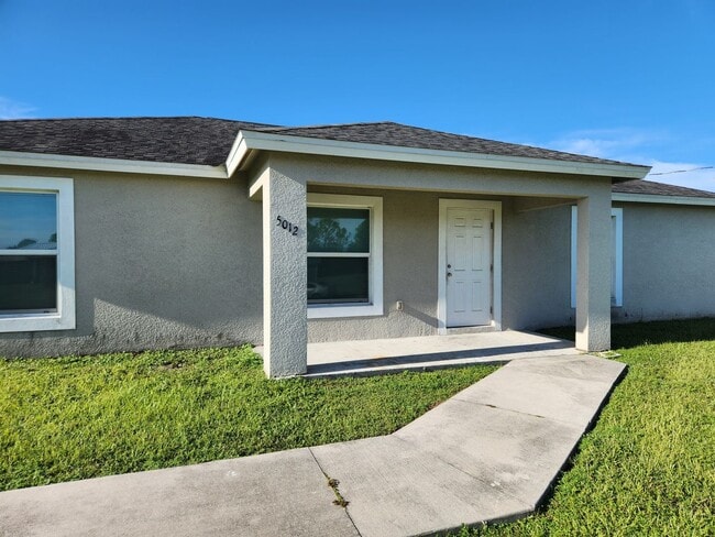 Building Photo - 5012 Dolphin Ct Rental