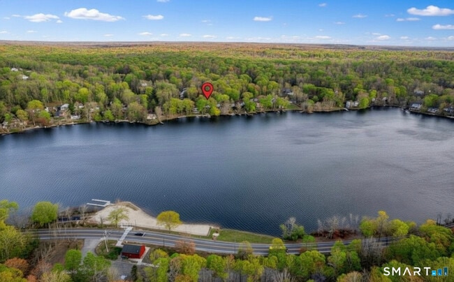 Photo - 542 Lake Dr