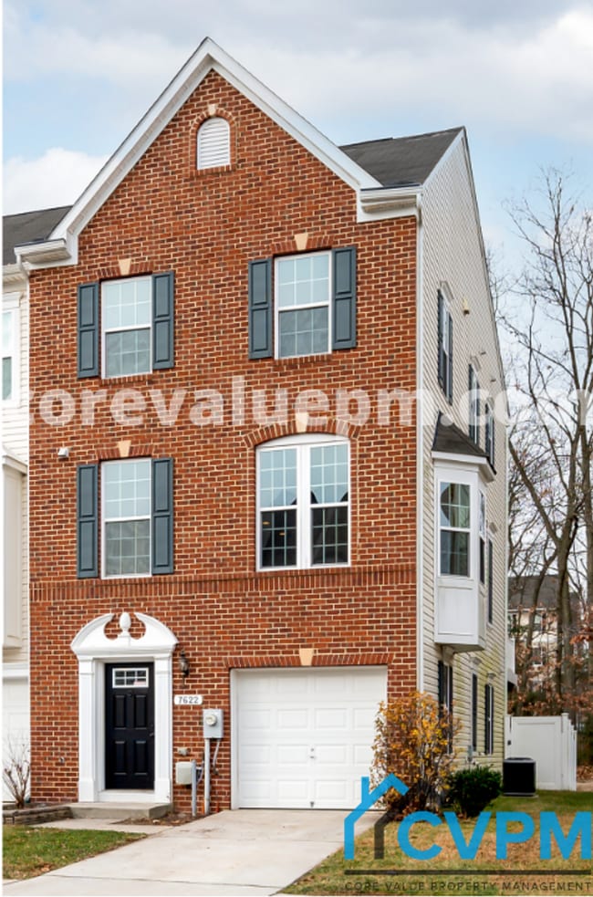 Photo - 7622 Timbercross Ln Townhome