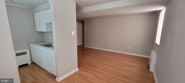 Photo - 1323 Hellerman St