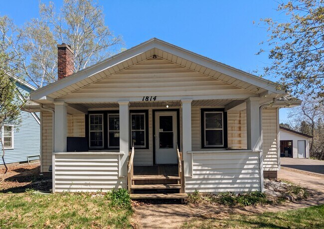 Photo - 1814 Carver Ave House