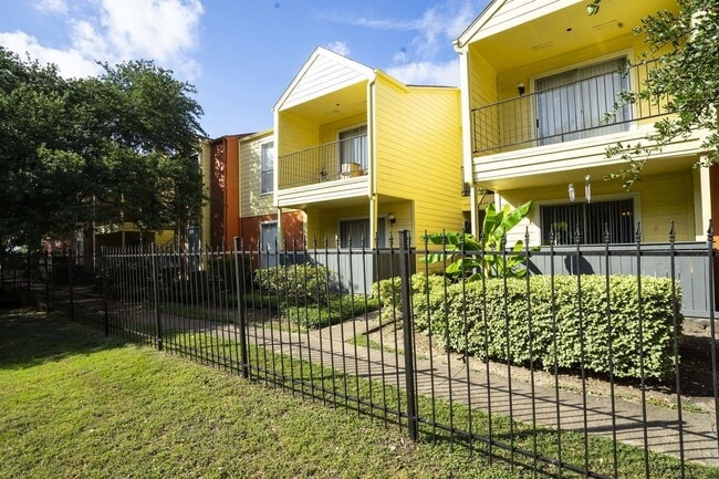 Photo - 2801 Broadmead Dr Unit 603