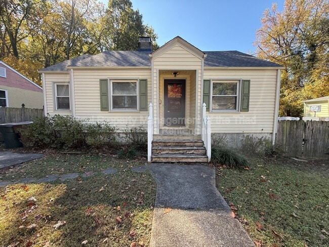 Building Photo - 2203 Maywood St