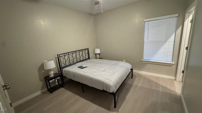 Photo - 110 Sterling Dr