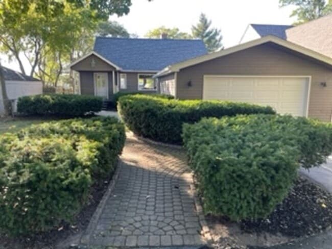 Lake Oakland Lakefront Home - 3 Bedroom 2 ... - Lake Oakland Lakefront Home - 3 Bedroom 2 ...