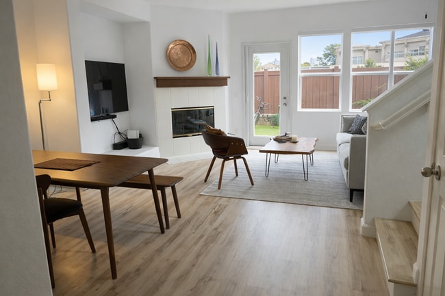 Photo - 634 Sumner Way Unit 3