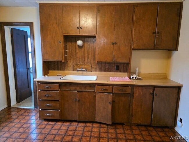 Photo - 176 Milnor Ave