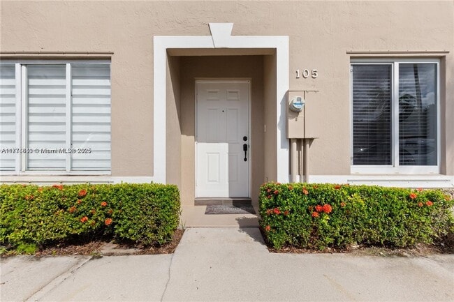 Photo - 105 Riviera Cir