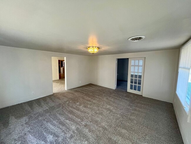 Photo - 3 Bed | 1 Bath | House